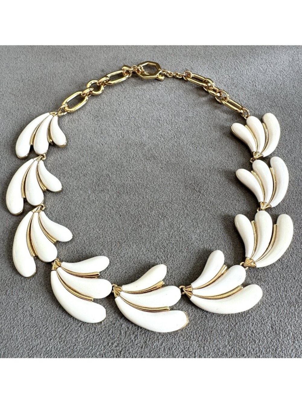 NIB Vintage BROOKS BROTHERS Thermoset CHOKER NECKLACE 17" Adjustable MSRP $228